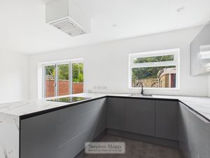 Photo 11- click for photo gallery